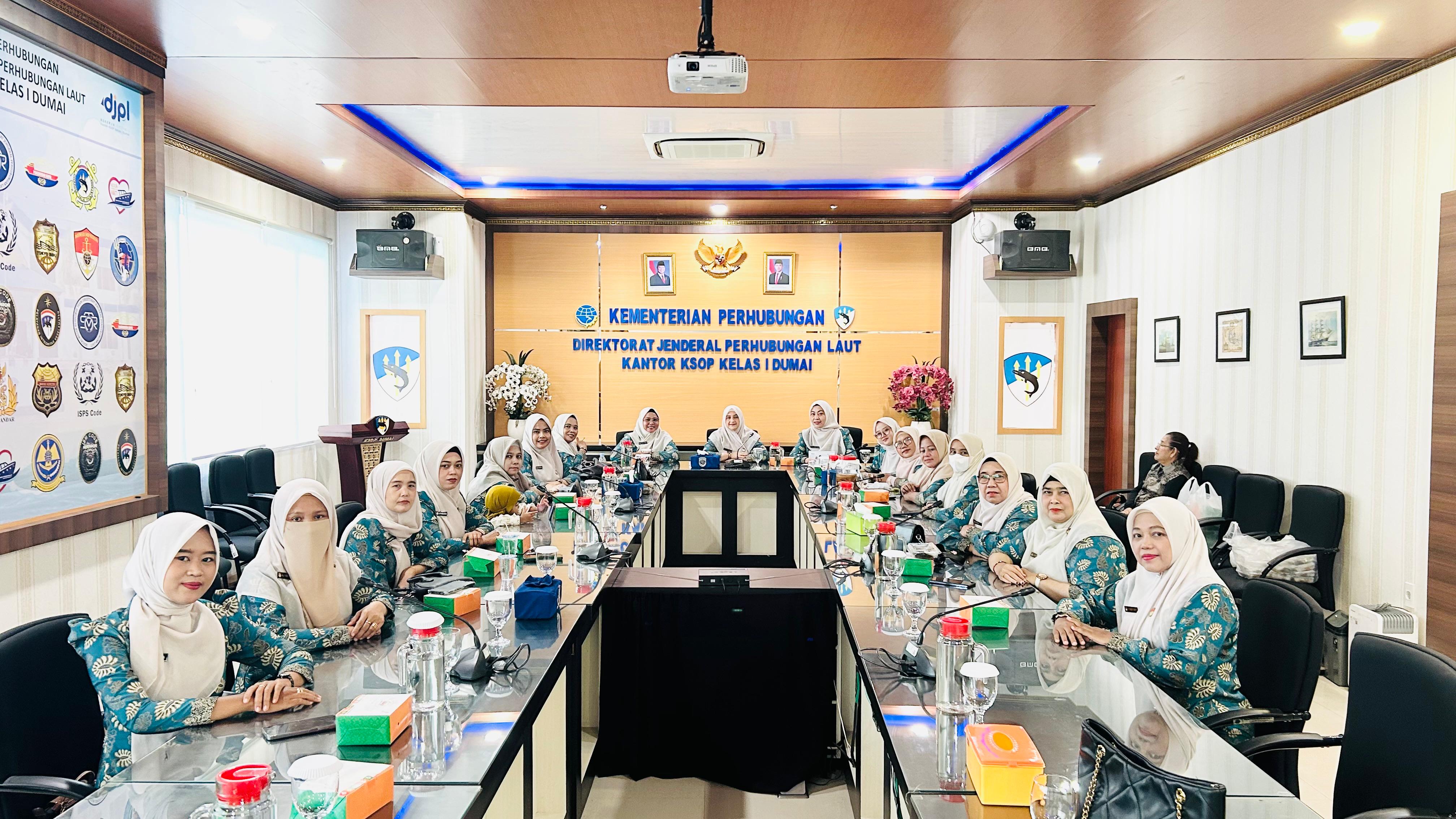 KEGIATAN PERTEMUAN RUTIN BULANAN DWP KANTOR KSOP KELAS I DUMAI